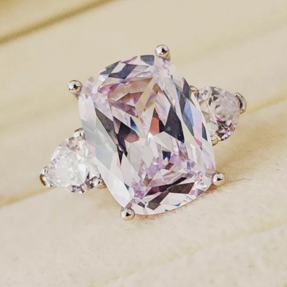 15 Carat Gorgeous Big Ring NEW